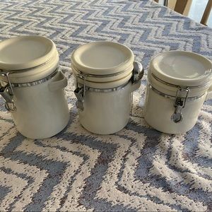 3 containers for sugar,tea,flour